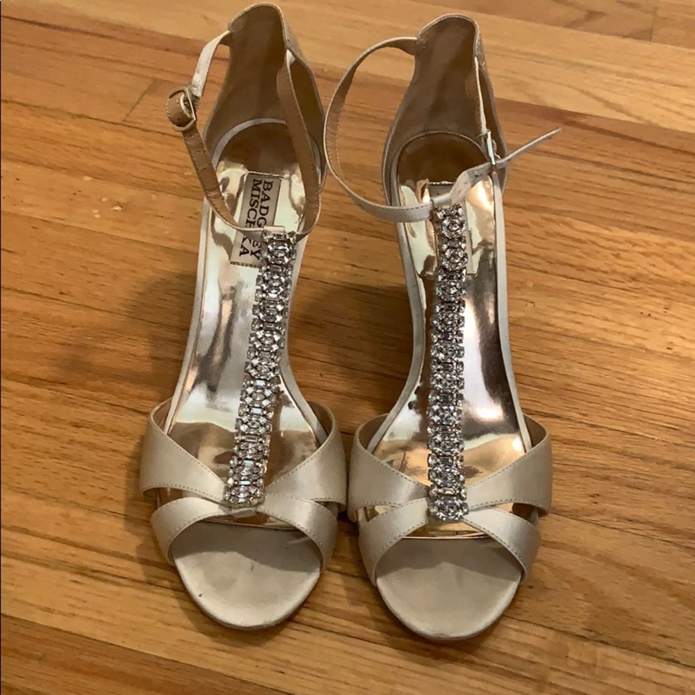 Badgley Mischka Romance Wedge